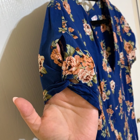 Floral romper - Picture 5 of 10